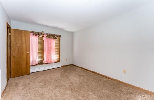 15 Newton Pl, Irvington NJ 07111-1408 exterior