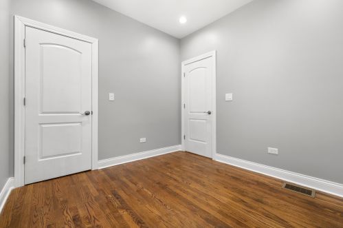 8009 Bishop St, Chicago IL 60620-3852 exterior