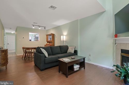 136 Pinnacle Point Dr, Lancaster PA  17601-1771 exterior