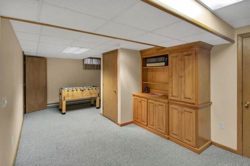 5 Fieldstone Run, Farmington CT 06032-2730 exterior