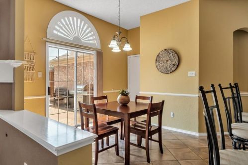 4304 Sandalwood Ln, Frisco TX 75035-8481 exterior