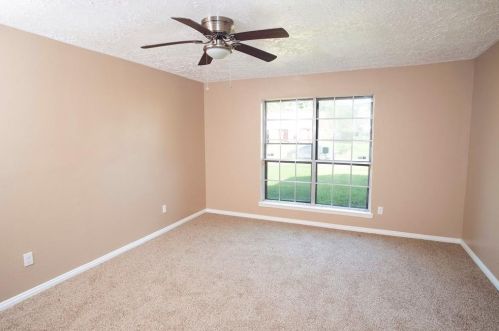 7010 Foxfield Ln, Humble TX 77338-1431 exterior