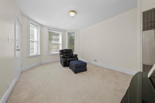 2943 Fairfield Ave, Chicago IL 60625-2719 exterior