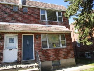 612 Borbeck Ave, Philadelphia PA  19111-3102 exterior