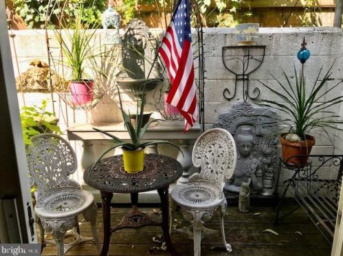 2039 Brandywine St, Philadelphia PA 19130-3204 exterior