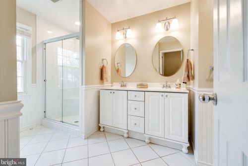 2122 Rampart Dr, Alexandria VA exterior