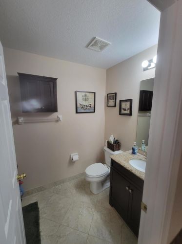 1916 Jamesport Dr, Fort Pierce FL 34953-4353 exterior