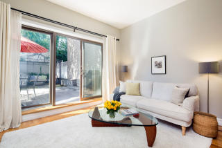 114 India St, Brooklyn NY  11222-1605 exterior