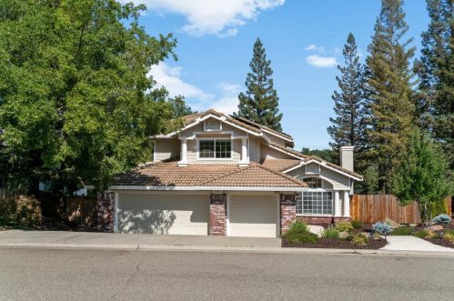 4099 Bancroft Dr, Folsom, CA 95762-6937