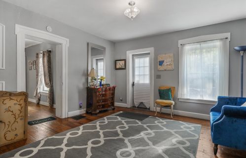 514 Kalamazoo St, Paw Paw MI 49079-1130 exterior