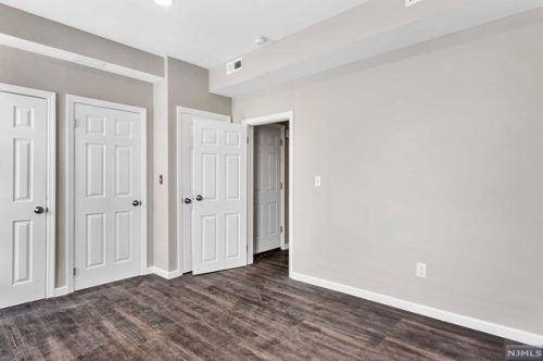 161 St, Union City NJ 07087-5439 exterior