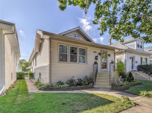 2122 72nd Ct, Chicago, IL 60707-3103