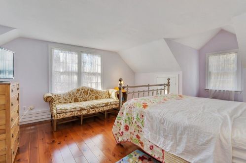 360 Windjammer Ln, Eastham MA 02642-3436 exterior