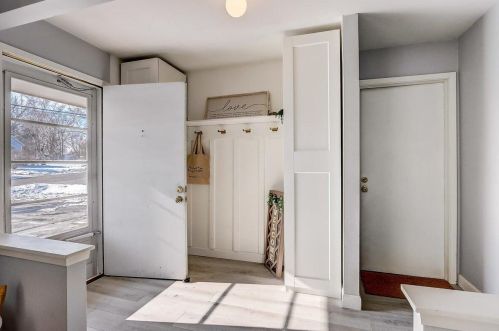 4022 Fountain Ave, Milwaukee, WI 53209-1714