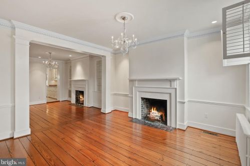 513 Fairfax St, Alexandria VA  22314-3811 exterior