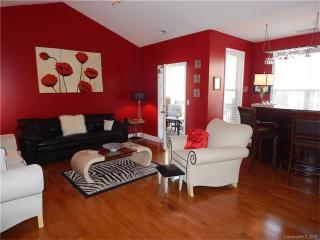 8915 Rosalyn Glen Rd, Cornelius NC  28031-8075 exterior