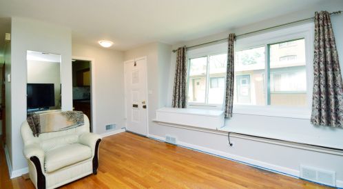 7344 Winchester Ave, Chicago, IL 60626-1509