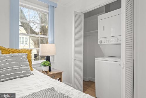 1231 Potomac St, Washington DC 20007-2824 exterior