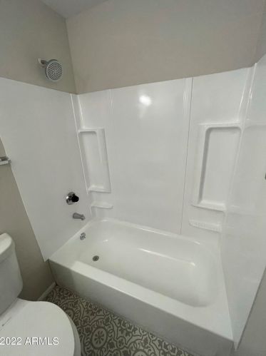 8441 34th Ave, Phoenix AZ 85053-6628 exterior