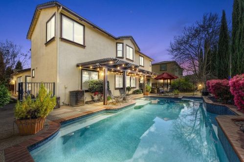 1009 Sandwick Way, Folsom CA 95630-6127 exterior