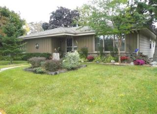 5002 20th St, Milwaukee, WI 53209-5715