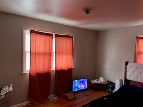 6877 42nd St, Milwaukee WI  53209-2256 exterior