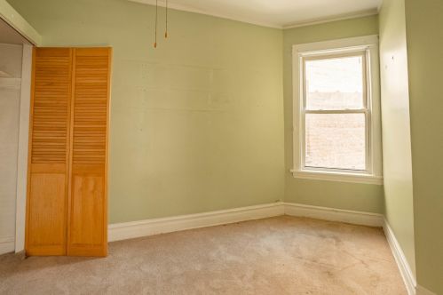 2240 Kilpatrick Ave, Chicago IL 60652-2025 exterior