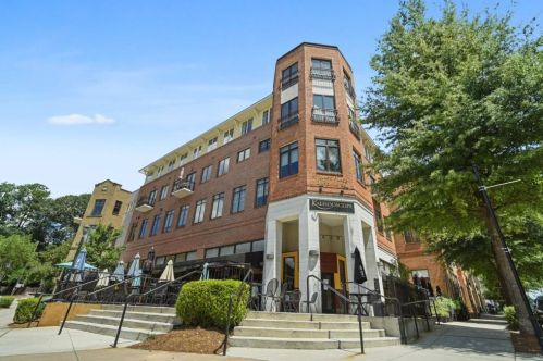 1418 Dresden Dr, Atlanta GA 30319-3526 exterior