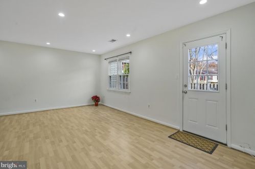 6396 Patience Ct, Alexandria VA  22315-3426 exterior