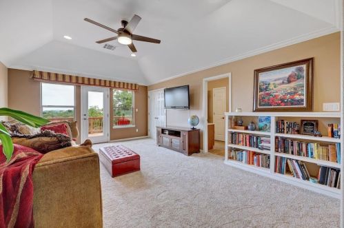 12804 Capella Trl, Austin TX 78732-1934 exterior