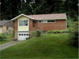 137 Queenston Dr, Pittsburgh, PA 15235-5429