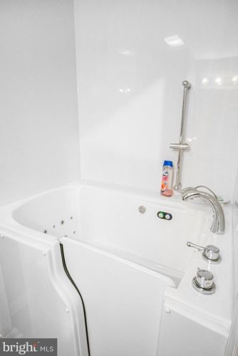 41 Apple Jack Ln, Littlestown PA 17340-1149 exterior