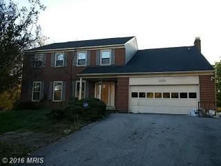 5724 Artesian Dr, Rockville, MD 20855-2434