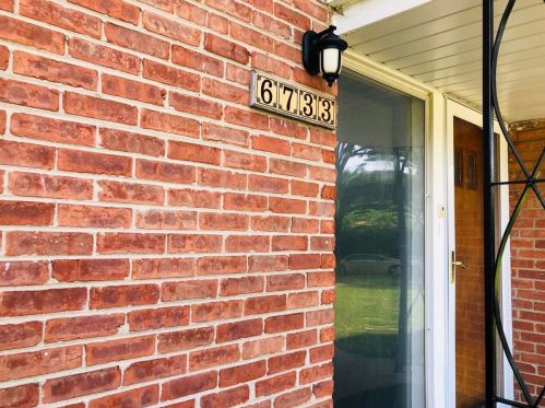 6733 Lawndale Ave, Chicago IL  60712-3711 exterior