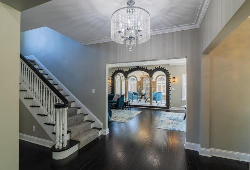 2726 Beverly Rd, Milwaukee WI  53211-2438 exterior