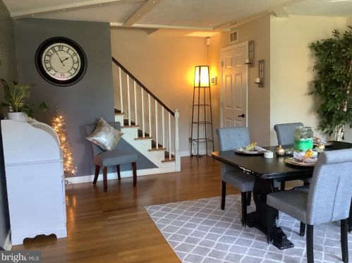 217 Avon Rd, Chester, PA 19015-3307