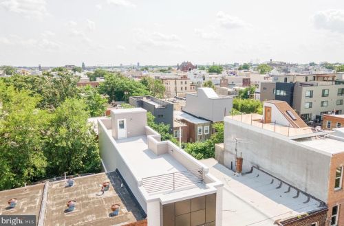 1628 Ellsworth St, Philadelphia PA 19146-2811 exterior