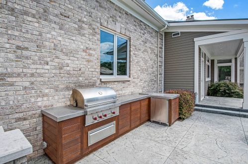 1505 Ballybunion Ct, Grand Rapids MI 49546-3883 exterior