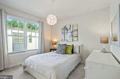 715 Alfred St, Alexandria VA 22314-1825 exterior