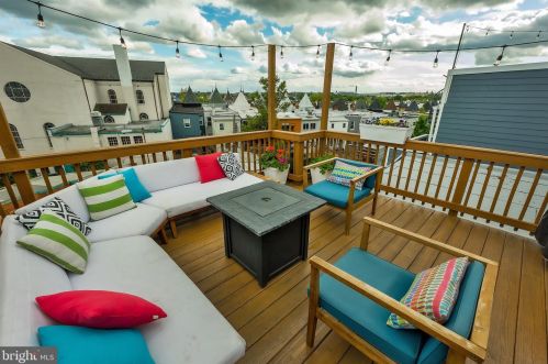 22 Rhode Island Ave, Washington DC  20001-1007 exterior