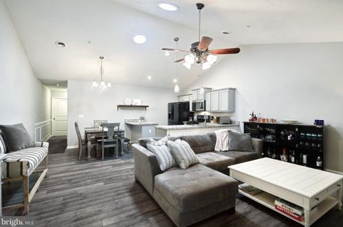 813 Middle St, Hanover PA 17331-2031 exterior