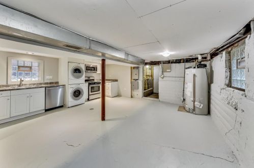 3017 Albany Ave, Chicago IL 60618-6911 exterior