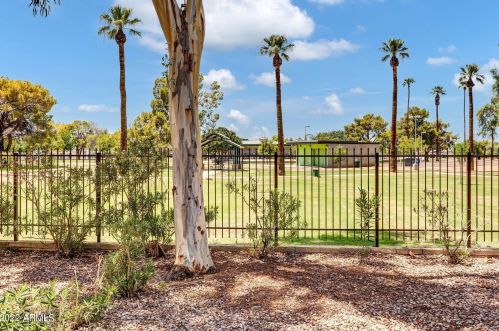 5620 21st Pl, Phoenix AZ  85040-3453 exterior