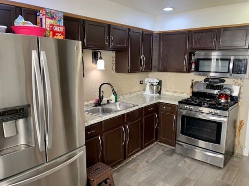 14354 Lincoln Ave, Dolton IL 60419-1823 exterior