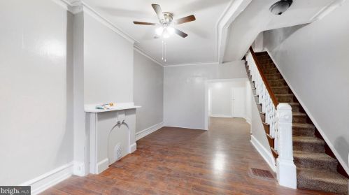 904 Cambria St, Philadelphia PA  19133-1707 exterior