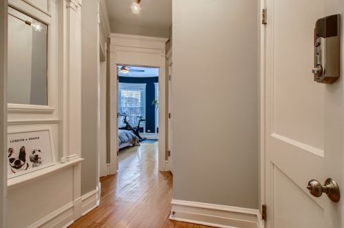 4621 Beacon St, Chicago, IL 60640-4609