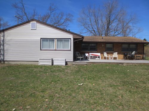 1575 Hendrick Rd, Meskegon, MI 49441-5703