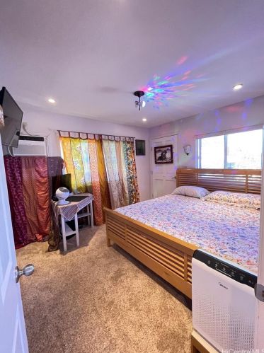 1575 Kilohana St, Honolulu HI 96819-3713 exterior