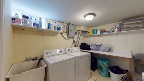 2246 15 Ave, Broadview IL 60155-4006 exterior