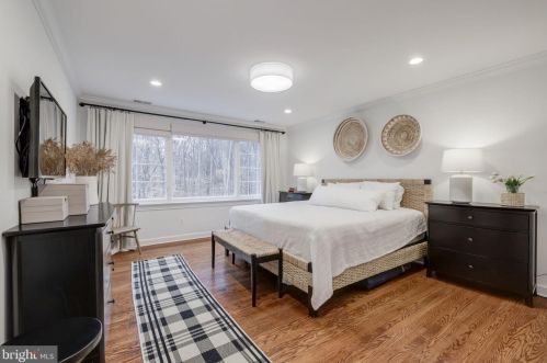 8701 Belmart Rd, Rockville MD  20854-1610 exterior